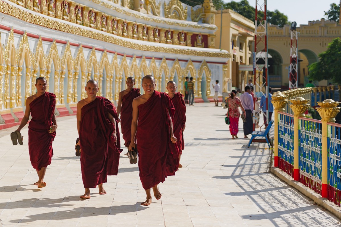 Monks visiting the U Min Thonze Pagoda